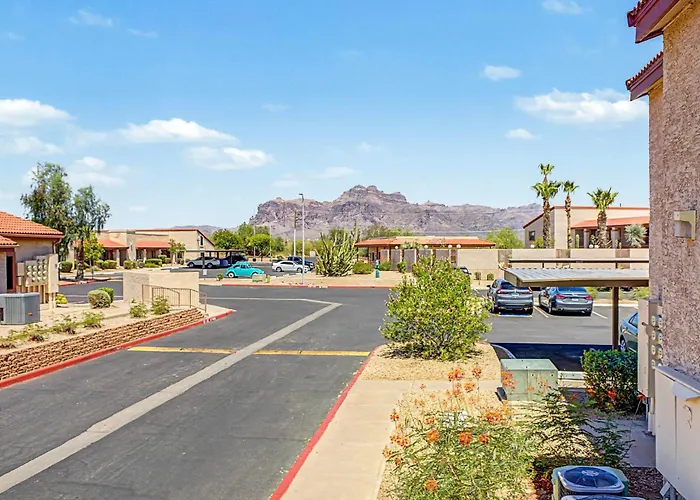 Pool & Hot Tub Access! Superstition Mtn * Apache Junction